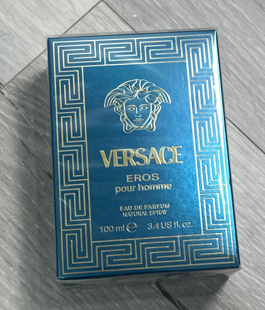 Versace Eros Parfum 100ml for Men – Fresh Woody Aromatic Fragrance with Mint, Lemon & Vanilla
